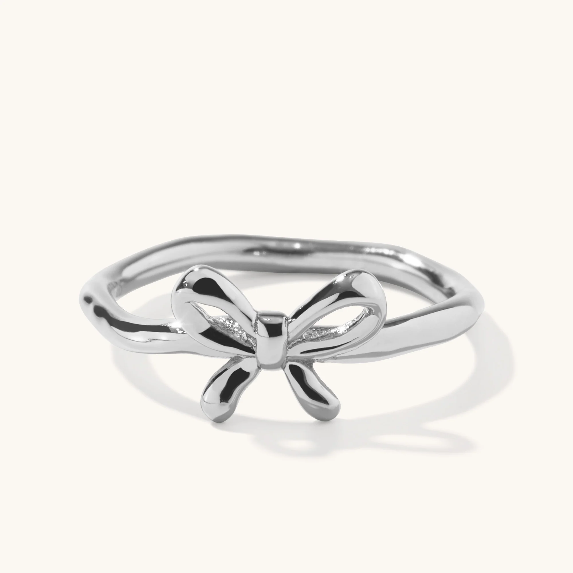 Bow Ring Silver