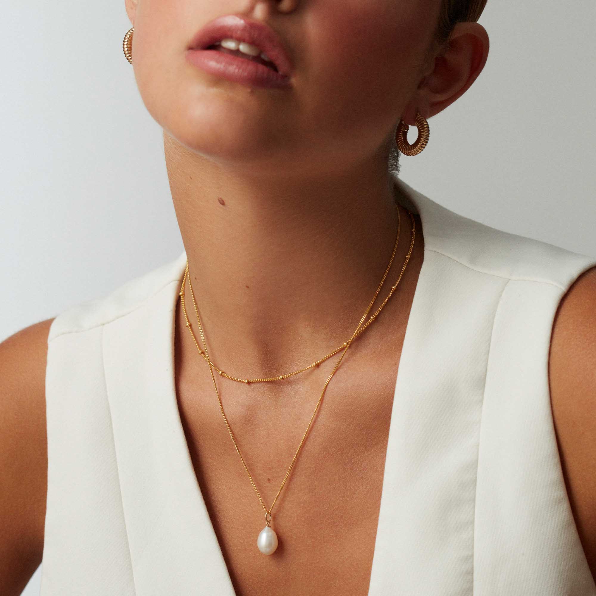 Freshwater Pearl Necklace Gold - Image 3