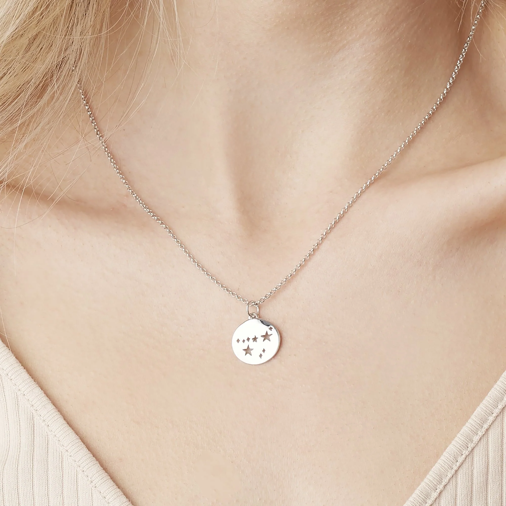 Capricorn Star Sign Necklace Gold - Image 4